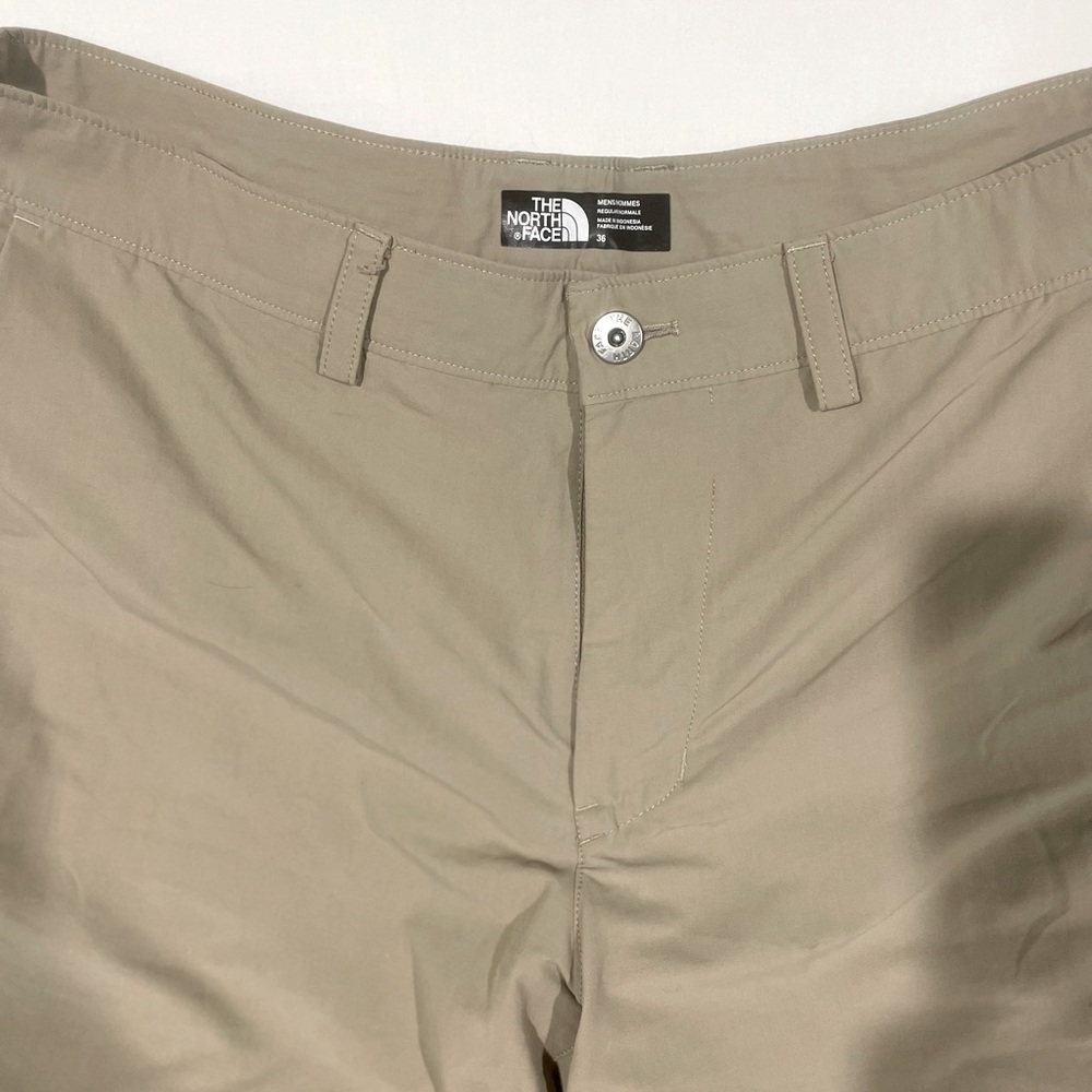 The North Face Men’s Shorts khaki